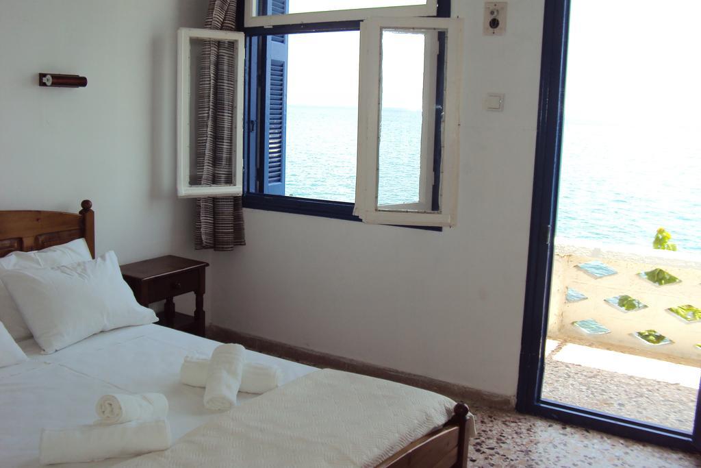Bed and Breakfast Chrisopetro Marathókampos Esterno foto